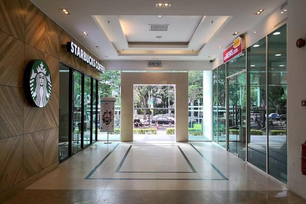Mansion One Suite By Staycation Homestay จอร์จทาวน์ ภายนอก รูปภาพ