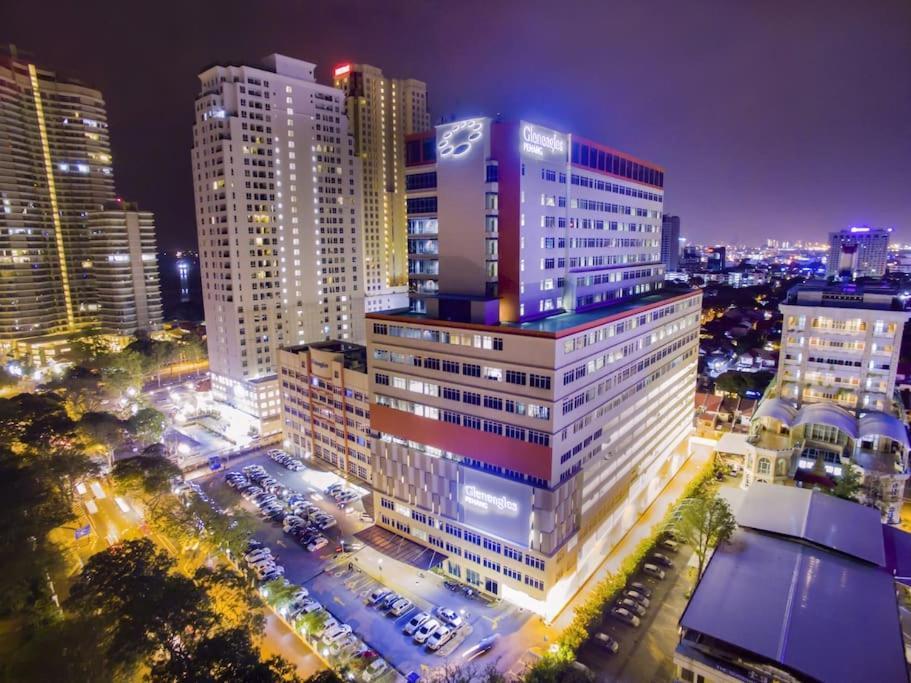 Mansion One Suite By Staycation Homestay จอร์จทาวน์ ภายนอก รูปภาพ