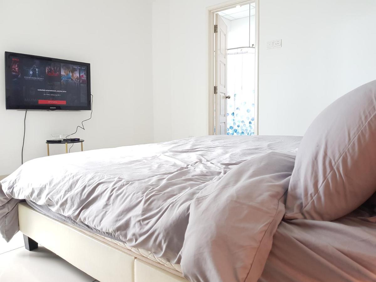 Mansion One Suite By Staycation Homestay จอร์จทาวน์ ภายนอก รูปภาพ