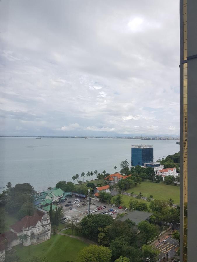 Mansion One Suite By Staycation Homestay จอร์จทาวน์ ภายนอก รูปภาพ