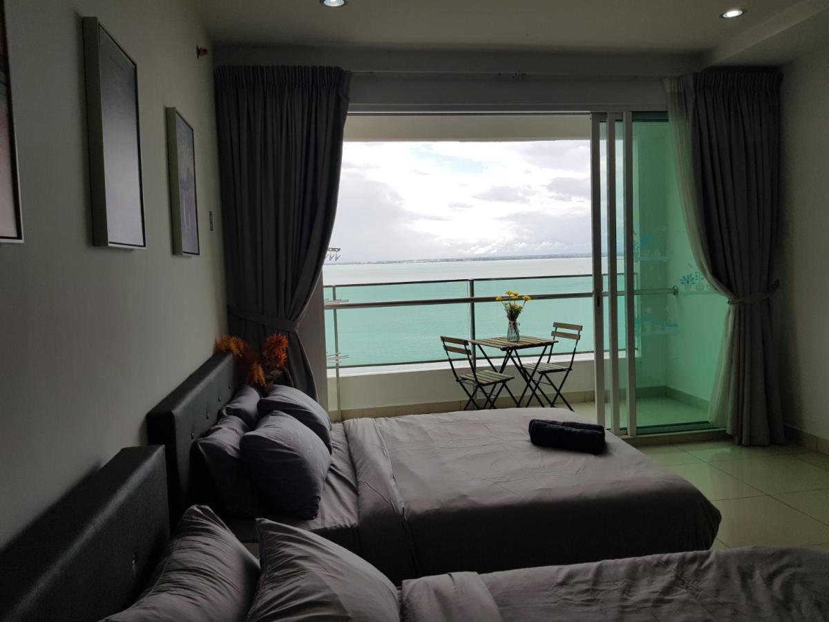 Mansion One Suite By Staycation Homestay จอร์จทาวน์ ภายนอก รูปภาพ