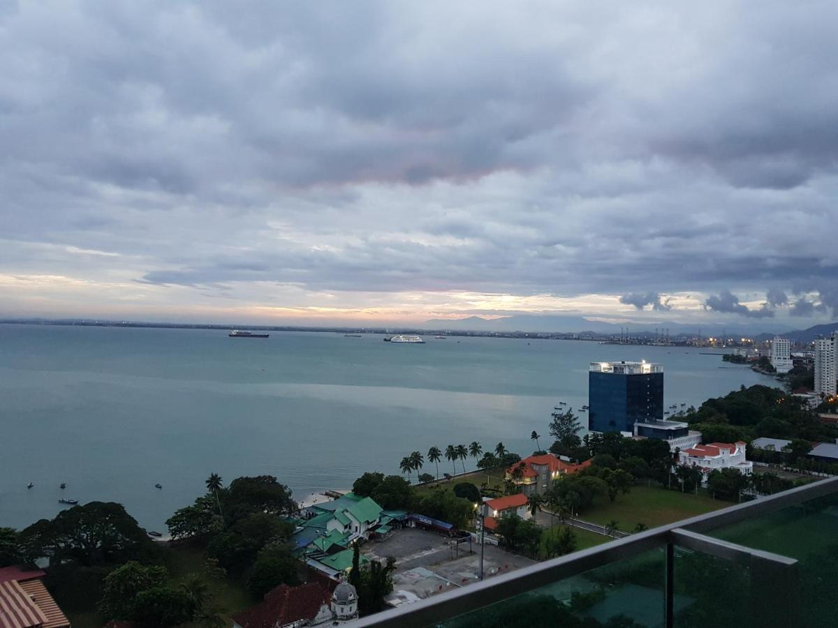 Mansion One Suite By Staycation Homestay จอร์จทาวน์ ภายนอก รูปภาพ