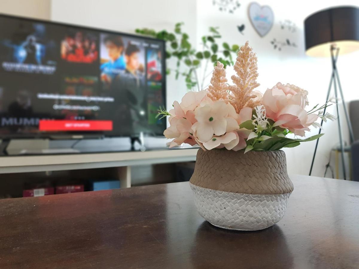 Mansion One Suite By Staycation Homestay จอร์จทาวน์ ภายนอก รูปภาพ